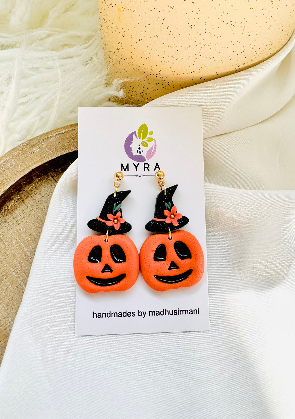Jack O lantern Pumpkins with Hats