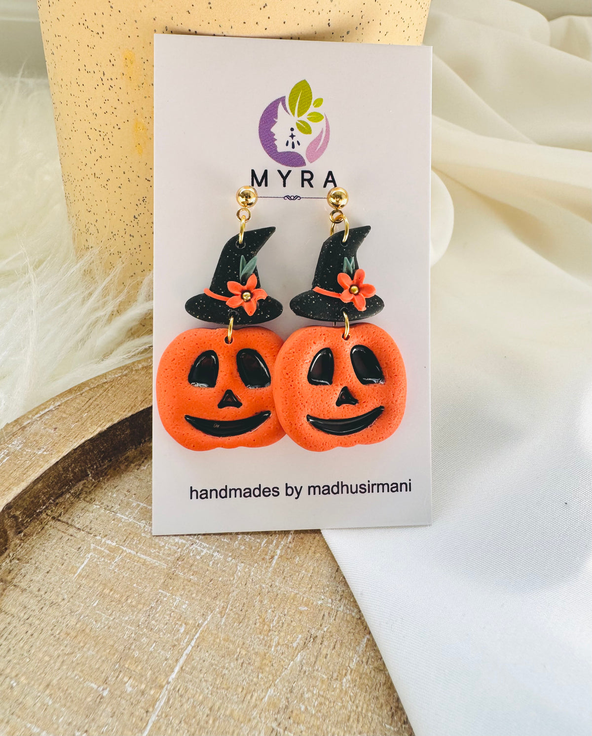 Jack O lantern Pumpkins with Hats