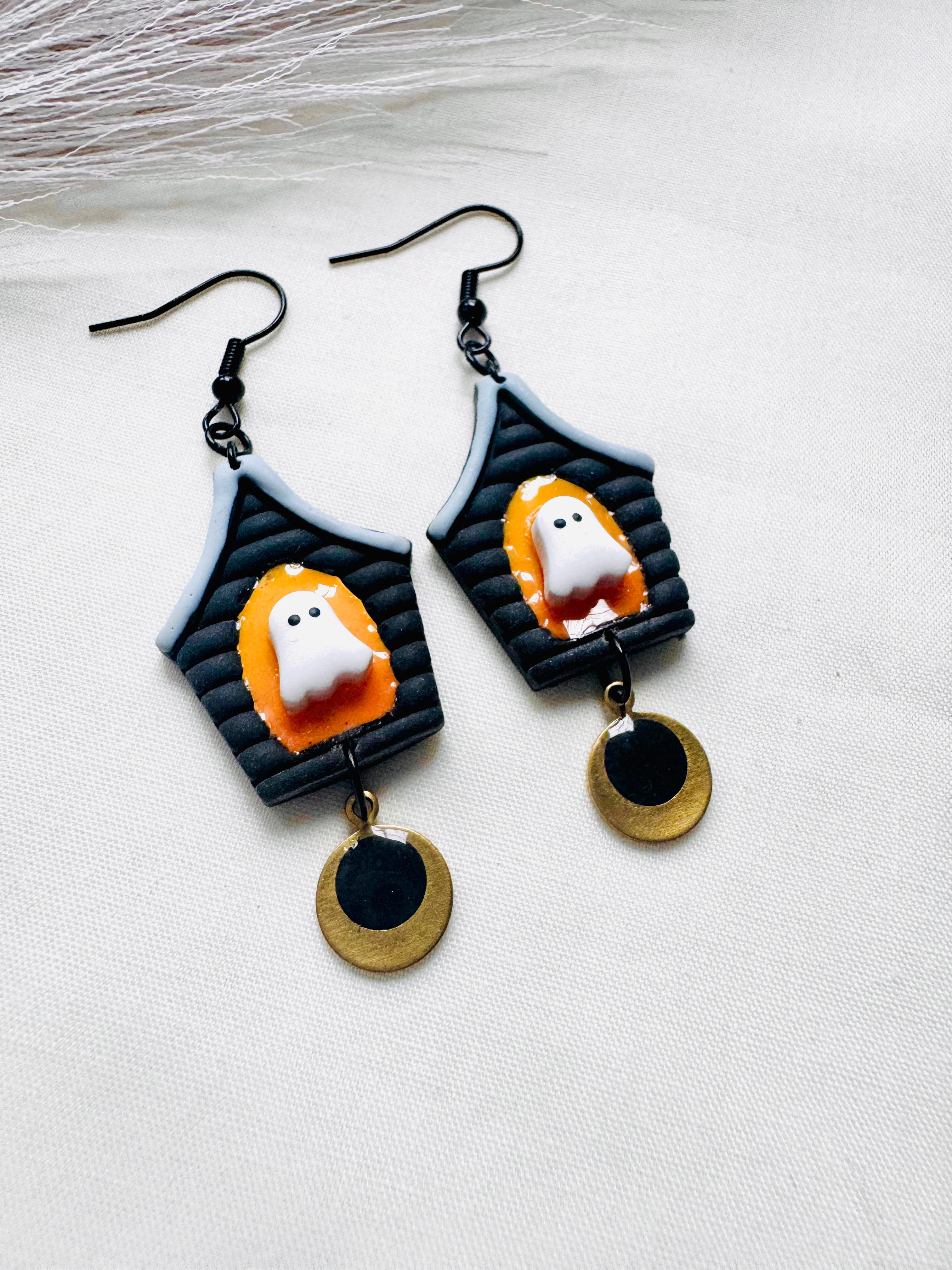 Halloween Haunted House Ghosties